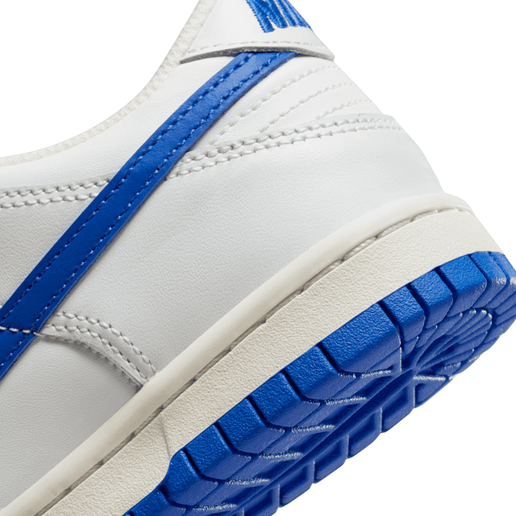 Nike Dunk Low Summit White Hyper Royal (GS) Angle 5