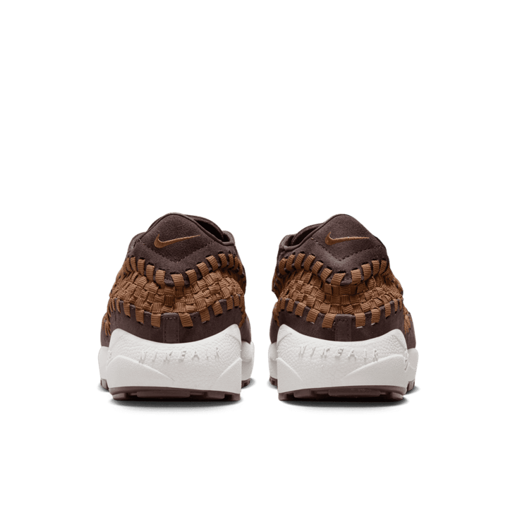 Nike Air Footscape Woven Earth Light British Tan Angle 3