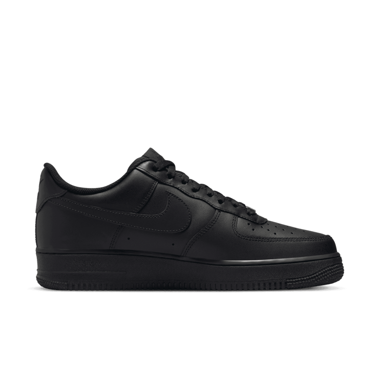 Nike Air Force 1 Low Black Angle 1