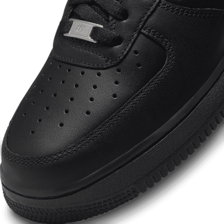 Nike Air Force 1 Low Black Angle 5