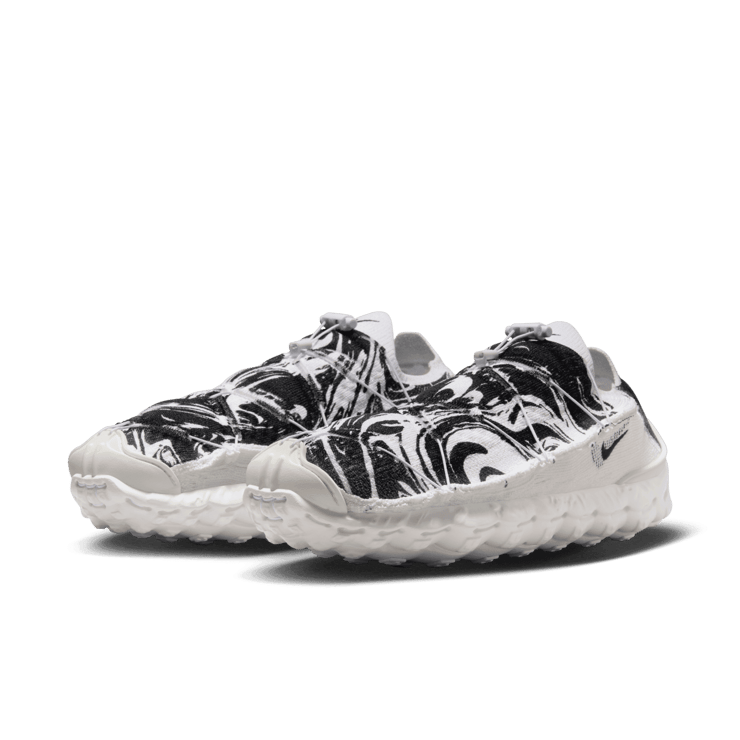 Nike Ispa Mindbody White Black Angle 2