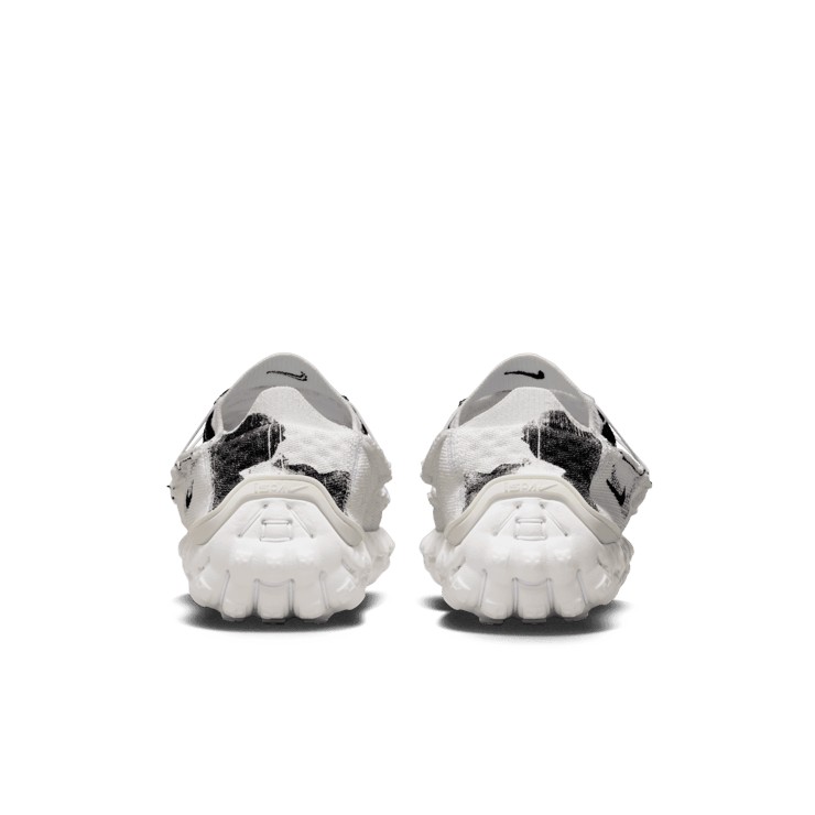 Nike Ispa Mindbody White Black Angle 3