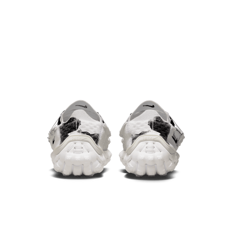 Nike Ispa Mindbody White Black Angle 3