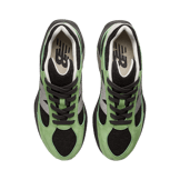 New Balance Warped Runner Green Black Angle 1