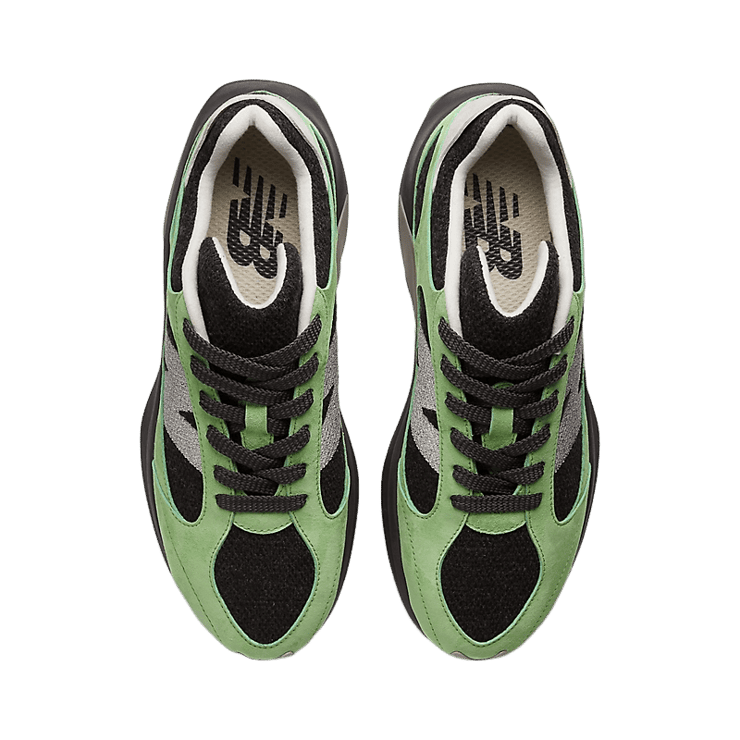 New Balance Warped Runner Green Black Angle 1