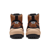 Nike Magmascape SP sacai Light British Tan Angle 3
