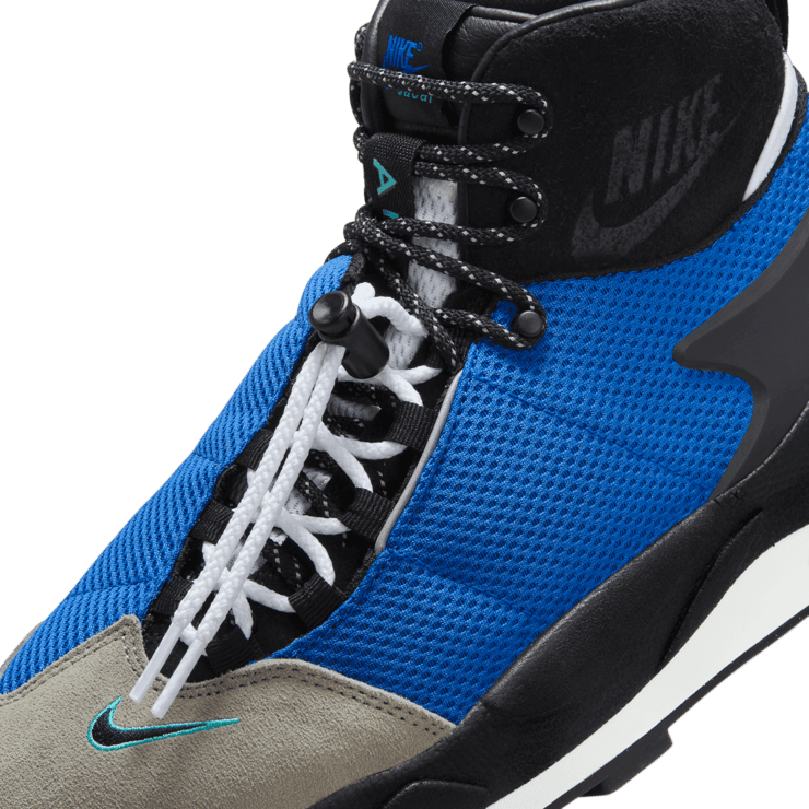 Nike Magmascape SP sacai Varsity Royal Angle 10