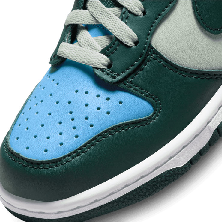 Nike Dunk High Deep Jungle University Blue (GS) Angle 4