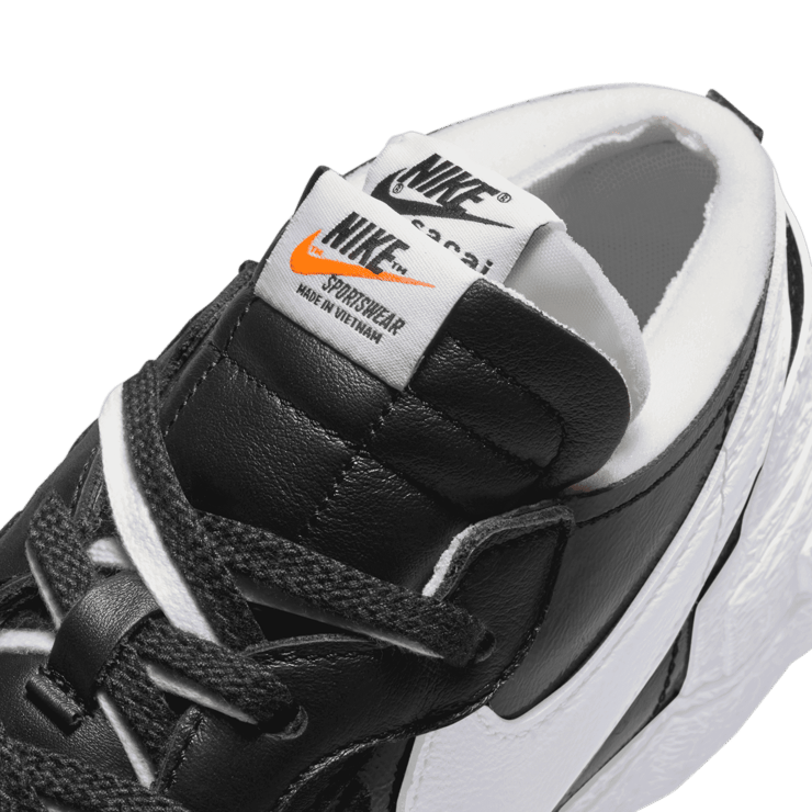 Nike Blazer Low Sacai Black Patent Angle 6