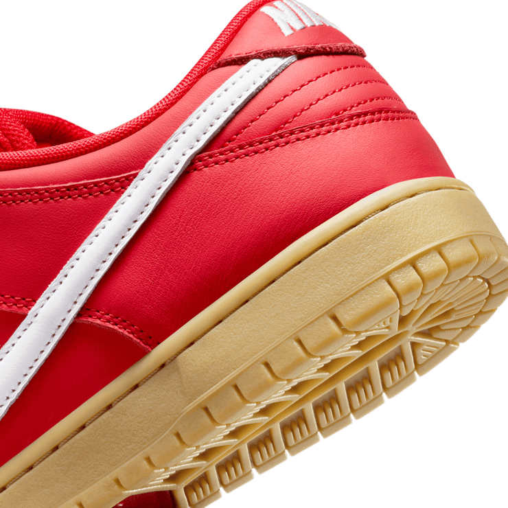 Nike SB Dunk Low University Red Gum Angle 5