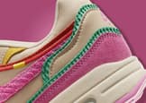 Nike Air Max 1 Familia Angle 6