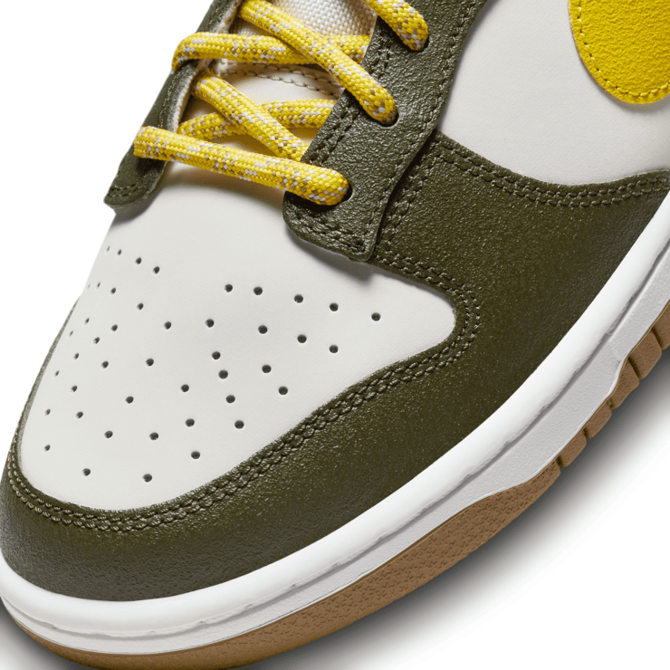 Nike Dunk Low Winterized Cargo Khaki Vivid Sulfur Angle 5