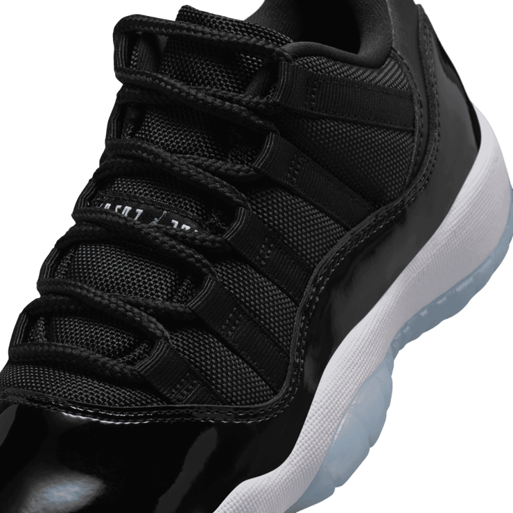 Air Jordan 11 Retro Low Space Jam (GS) Angle 4