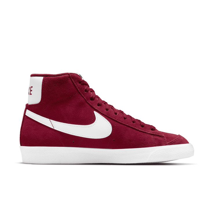 Nike Blazer Mid 77 Team Red Angle 1