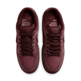 Nike SB Dunk Low City of Love Burgundy Crush Angle 1