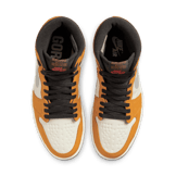Jordan 1 High Element Gore-Tex Light Curry Angle 1