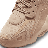 Nike Air Huarache Runner Wheat Gold Angle 4