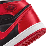 Air Jordan 1 Retro High OG Satin Bred (PS) Angle 5