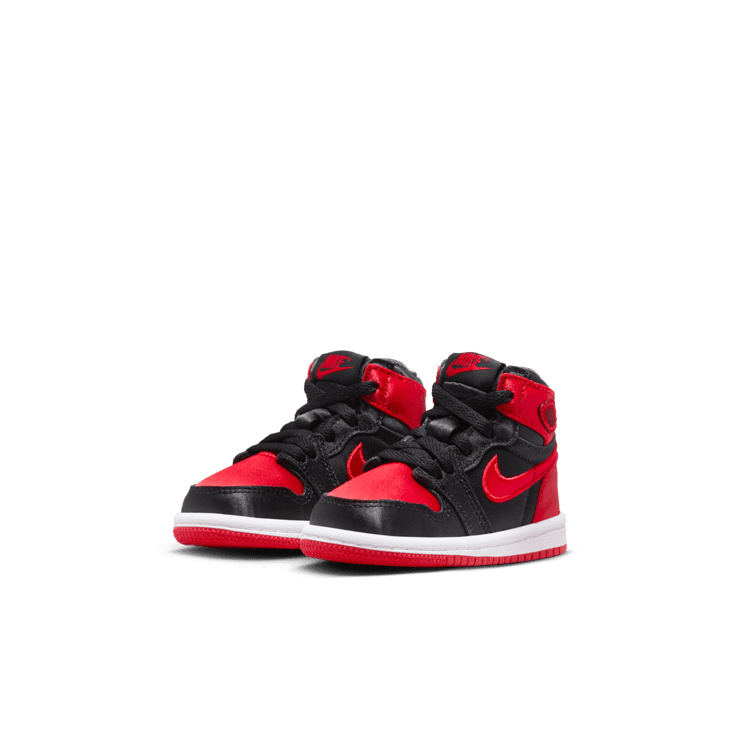Air Jordan 1 Retro High OG Satin Bred (TD) Angle 2