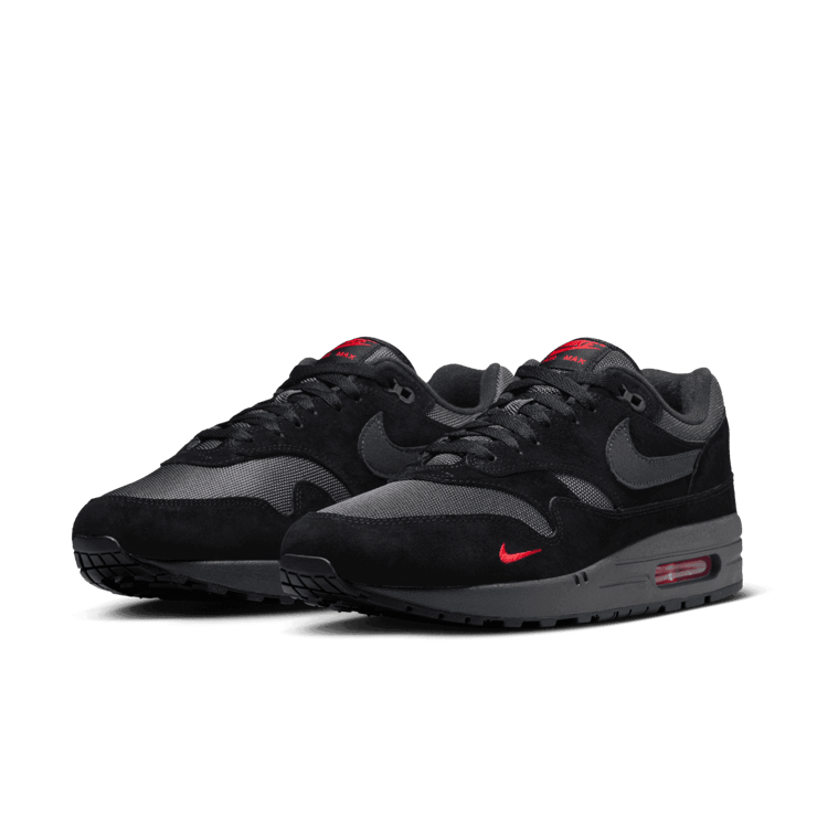 Nike Air Max 1 Bred (2023) Angle 2