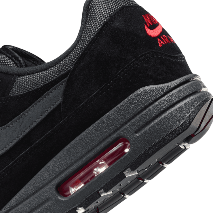 Nike Air Max 1 Bred (2023) Angle 5