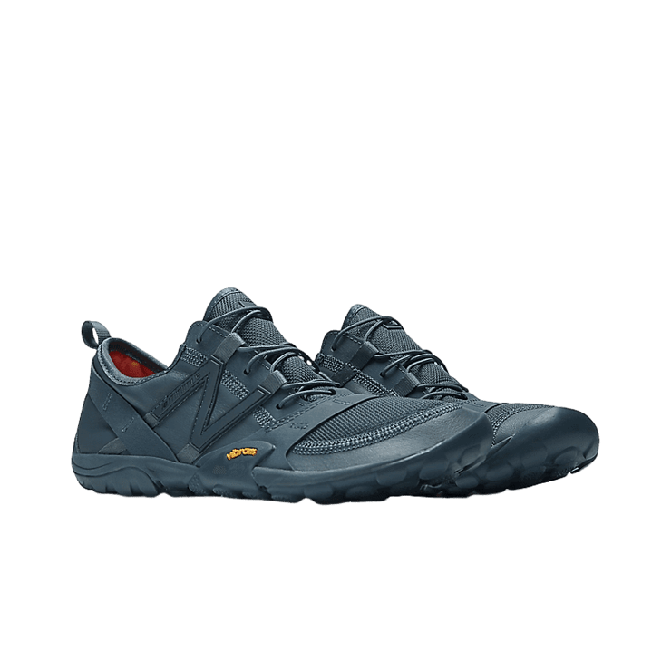 New Balance MT10O ISSEY MIYAKE Navy - MT10OIY Raffles New Balance MT10O ISSEY MIYAKE Navy - MT10OIY Raffles