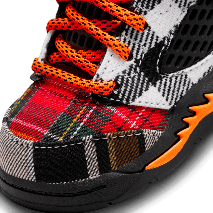 Air Jordan 5 Retro Plaid (TD) Angle 4