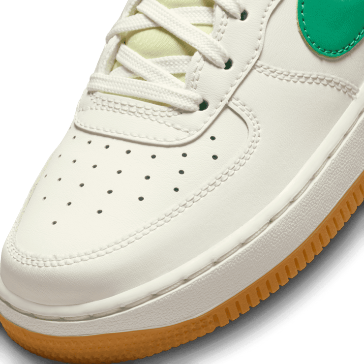 Nike Air Force 1 Low Heel Stitch (GS) Angle 4