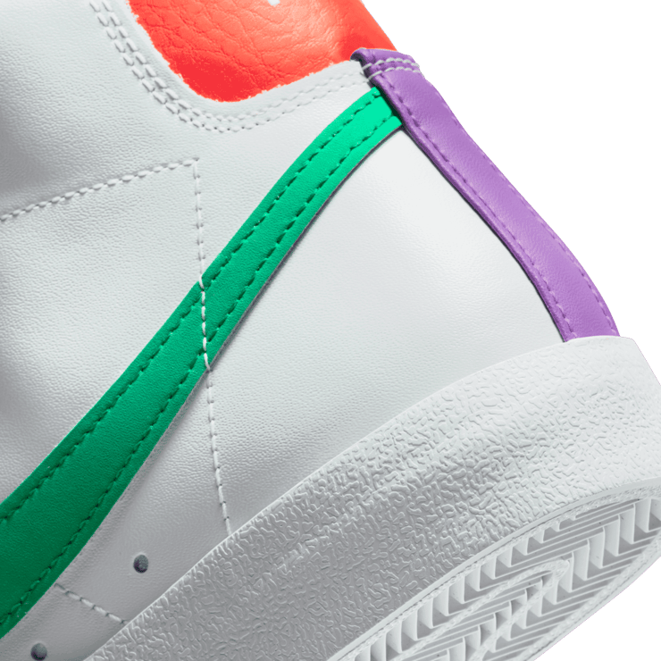 Nike Blazer Mid '77 Vintage 'White Green Fuchsia' (W) Angle 5