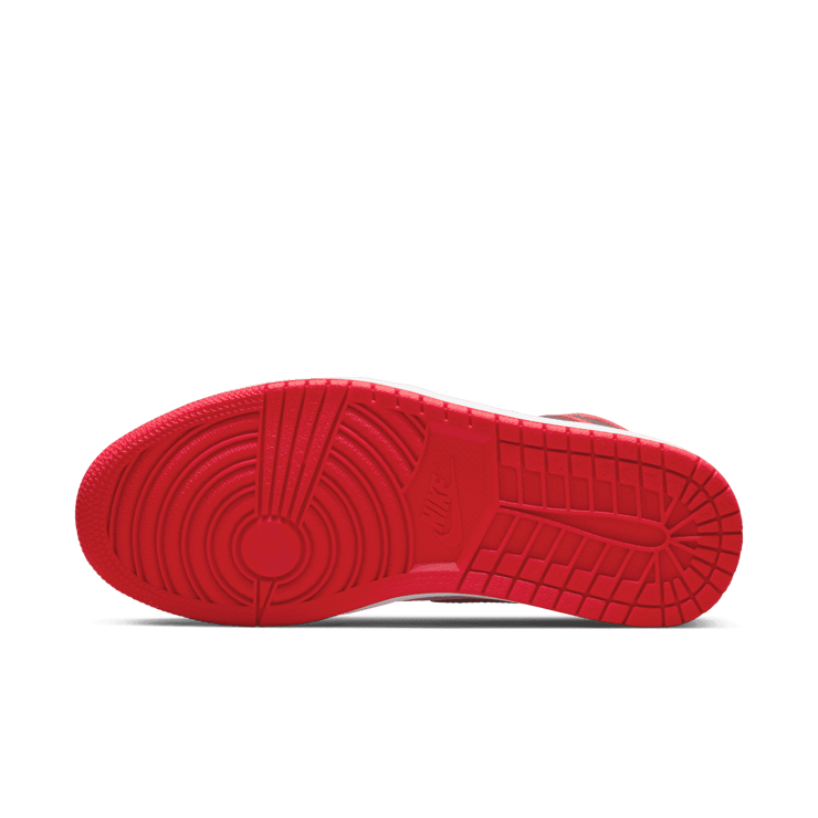 Jordan 1 High Heritage Angle 0