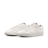 Nike Blazer Low '77 Premium 'Cork' Angle 3
