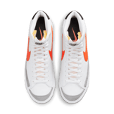 Nike Blazer Mid '77 Vintage 'White Safety Orange' Angle 1