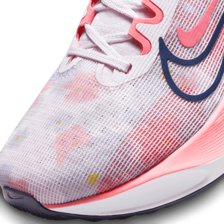 Nike Zoom Fly 5 Premium 'Floral Watercolor' (W) Angle 4