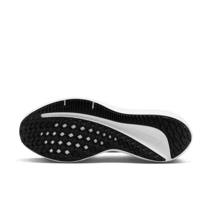 Nike Winflo 10 'Black White' Angle 0