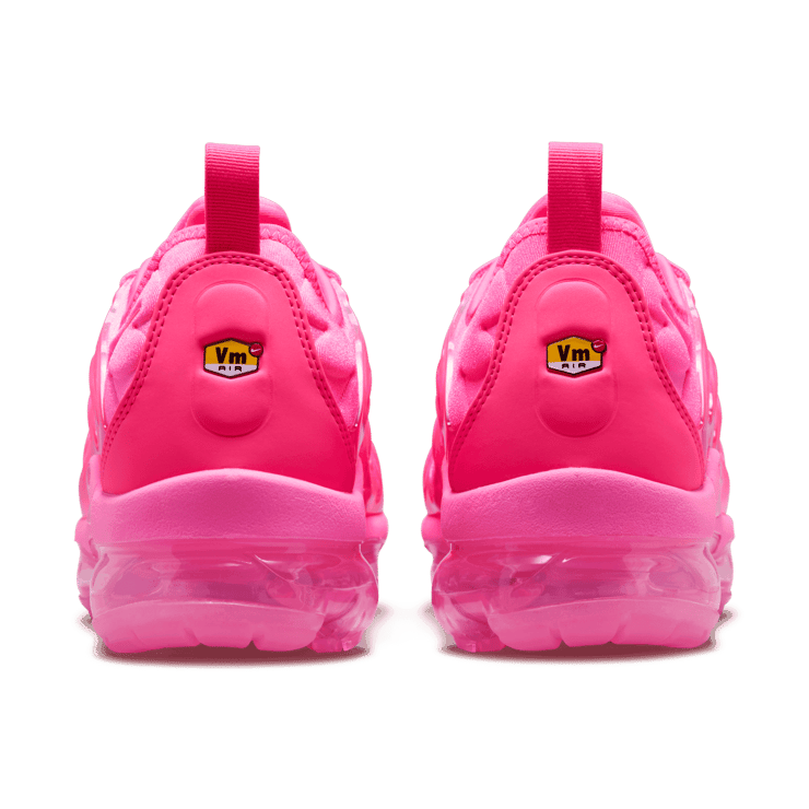 Nike Air VaporMax Plus 'Hyper Pink' (W) Angle 3