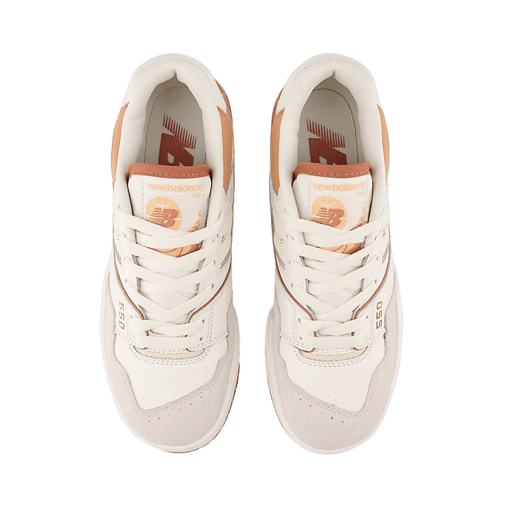 New Balance 550 Au Lait (W) Angle 1