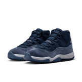 Air Jordan 11 Midnight Navy (W) Angle 2