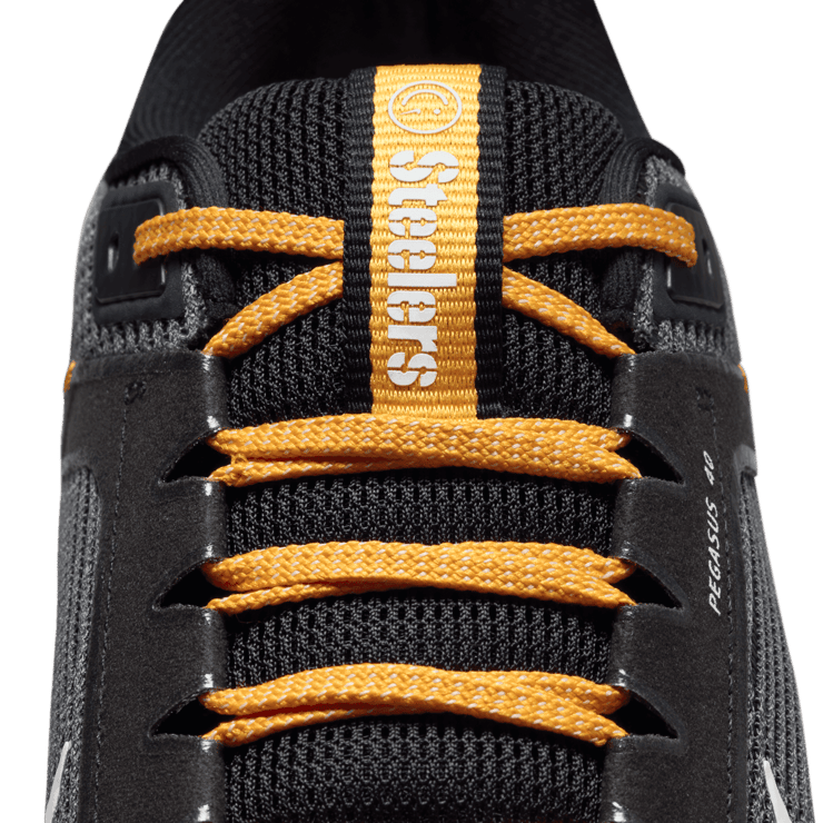 Nike NFL x Air Zoom Pegasus 40 'Pittsburgh Steelers' Angle 7