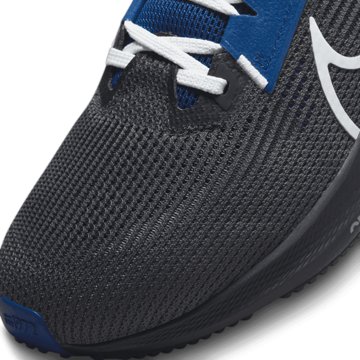 Nike NFL x Air Zoom Pegasus 40 'Indianapolis Colts' Angle 4