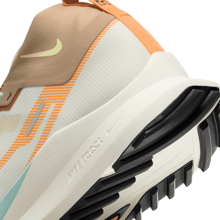 Nike React Pegasus Trail 4 GORE-TEX 'Have a Nike Day' Angle 5