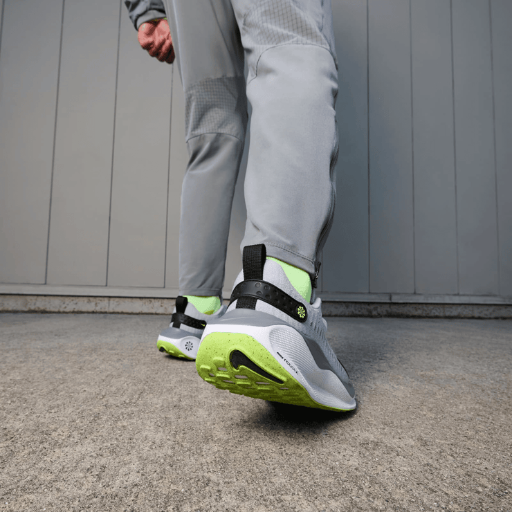 Nike ReactX Infinity Run 4 'Wolf Grey Black' Angle 0