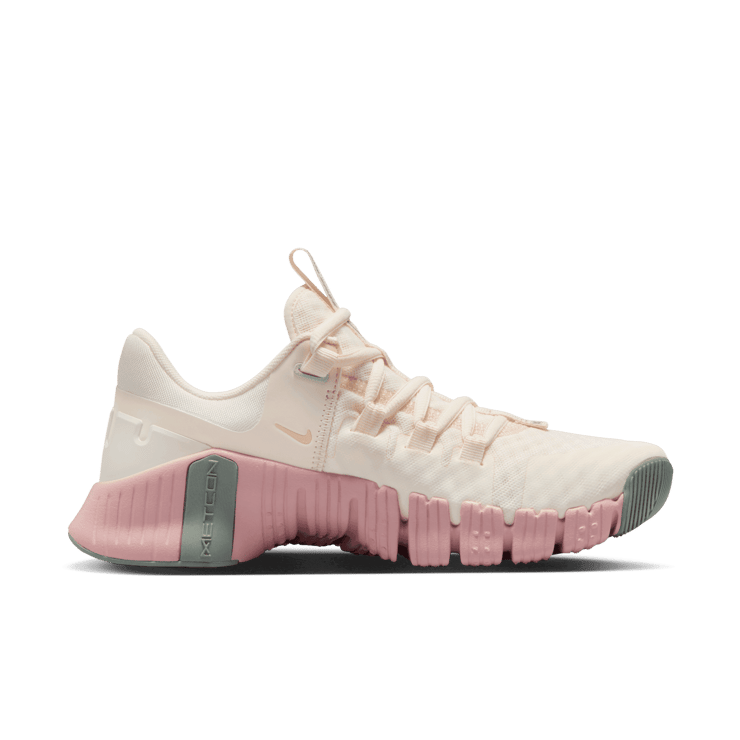 Nike Free Metcon 5 Workout Angle 1