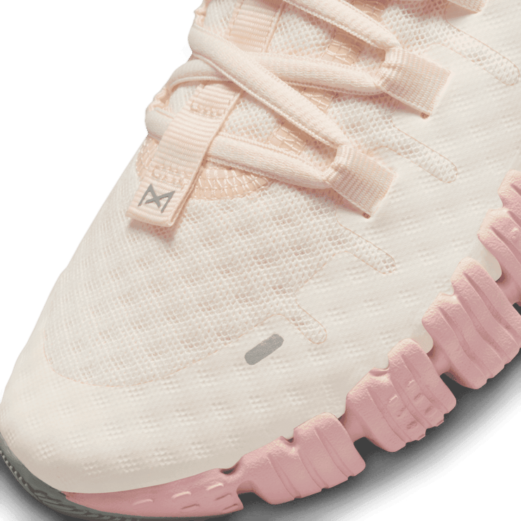 Nike Free Metcon 5 Workout Angle 5