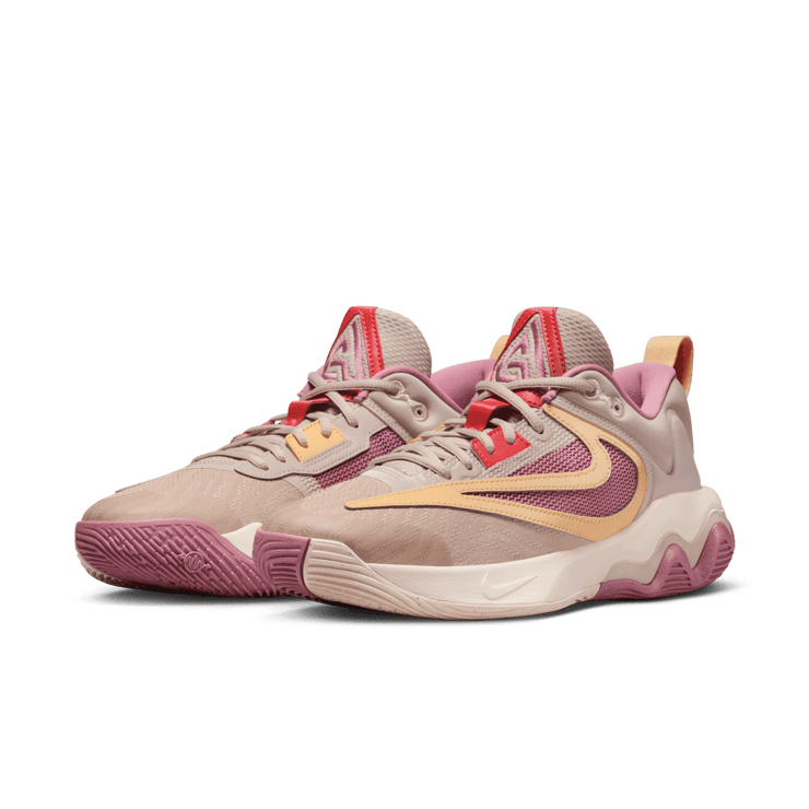 Nike Giannis Immortality 3 'Fossil Stone Celestial Gold' Angle 2