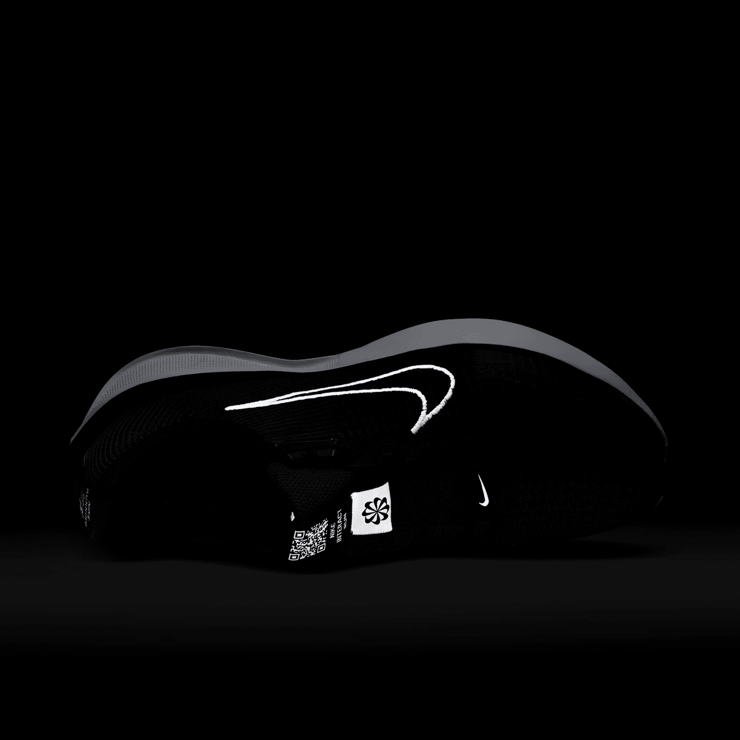 Nike Interact Run Road Angle 7