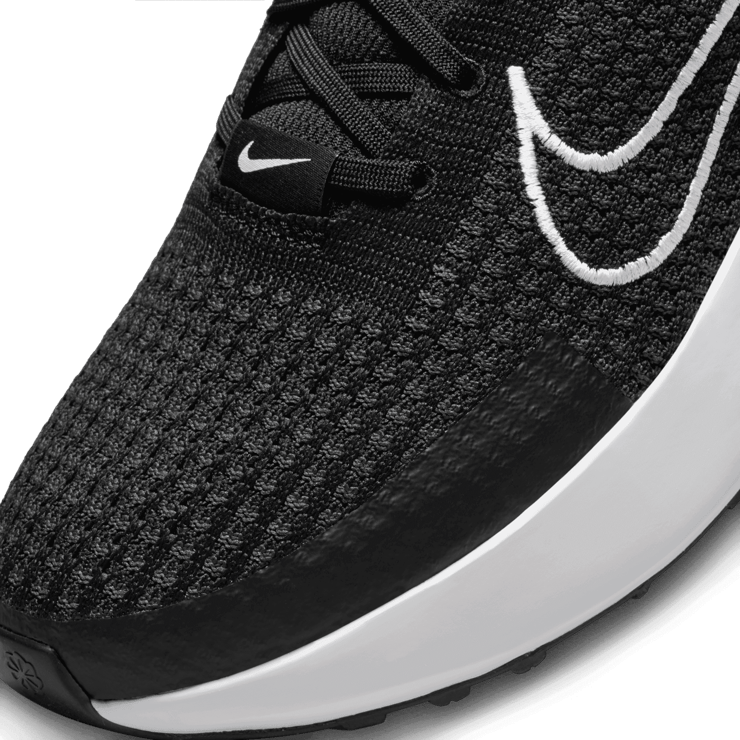 Nike Interact Run Road Angle 5