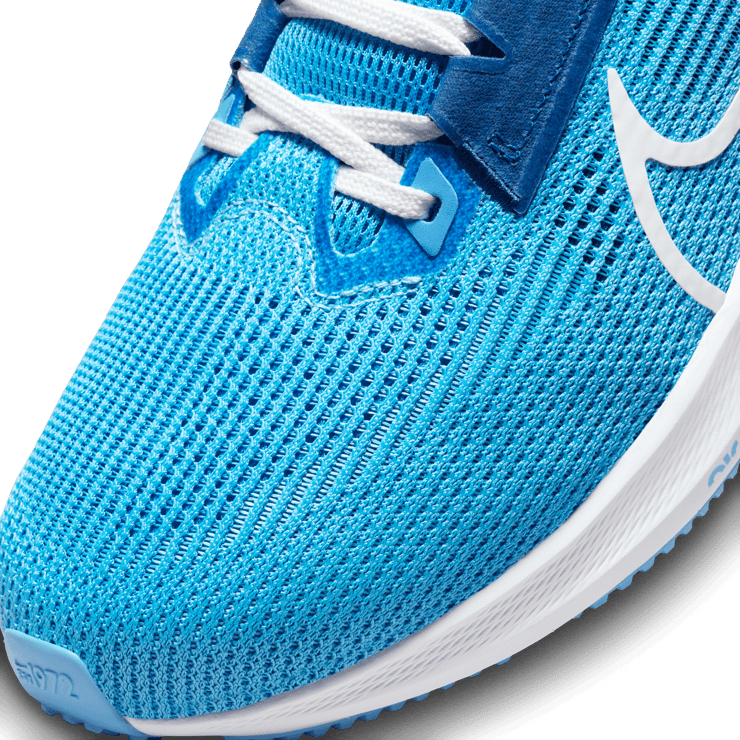 Nike Air Zoom Pegasus 40 'England The Three Lions' Angle 4