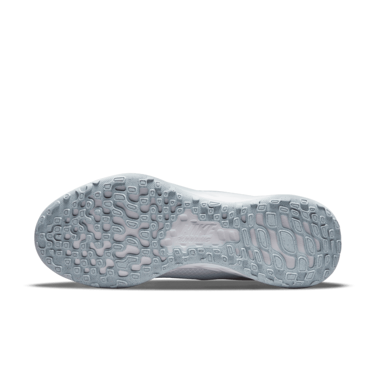 Nike Revolution 6 Road Angle 0