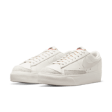 Nike Blazer Low Platform 'Triple Sail' (W) Angle 2