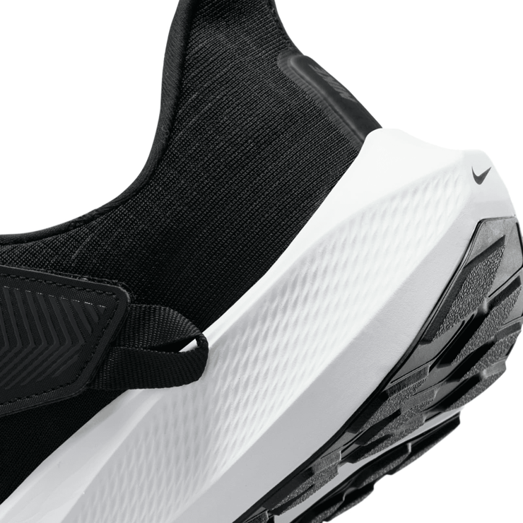 Nike Air Zoom Pegasus 39 FlyEase 'Black White' Angle 5